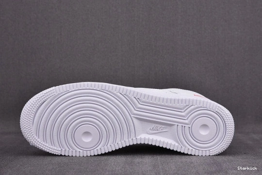 White Nike 1 Supreme CU9225-100 Air Force Low 0810